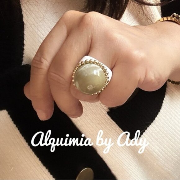 Acrylic dome ring - Picture 1 of 2